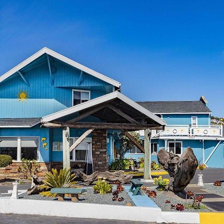 Oceanside Inn & Suites, A Days Inn By Wyndham Fort Bragg Esterno foto