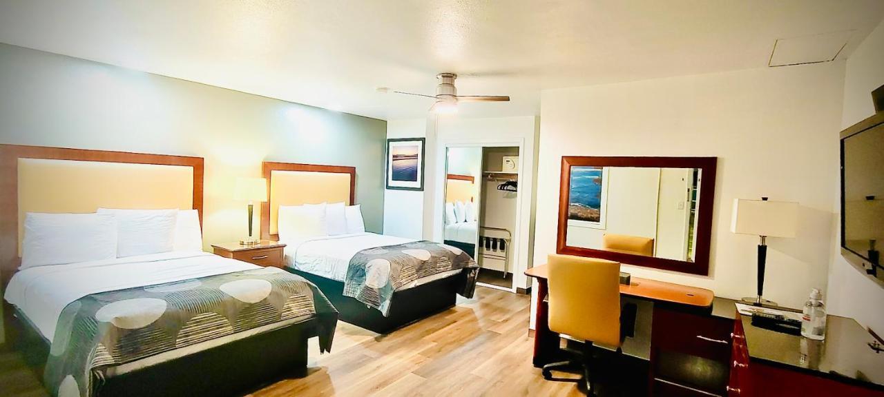 Oceanside Inn & Suites, A Days Inn By Wyndham Fort Bragg Esterno foto